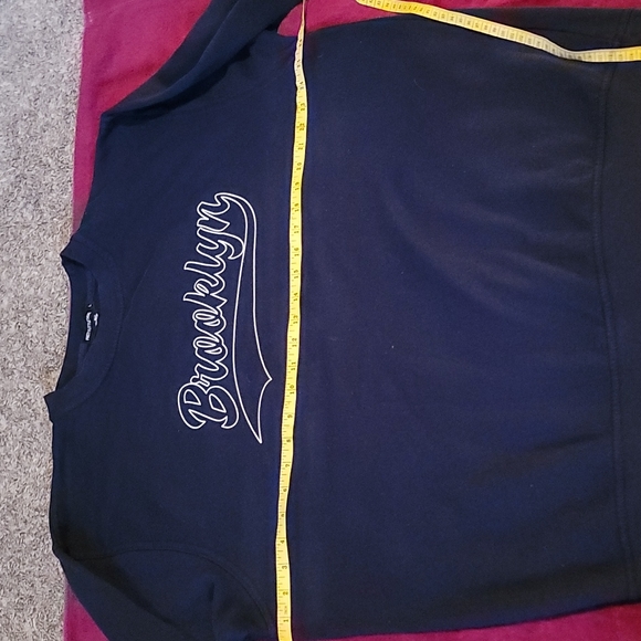 AWRSOME PRETTY LITTLE THING NAVY BROOKLYN CREWNECK - Picture 4 of 6